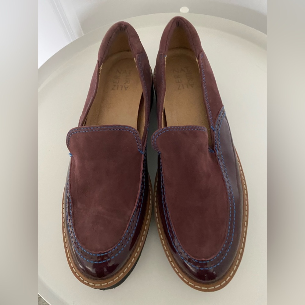 Naturalizer Maroon Shoes. Size 9.5M.